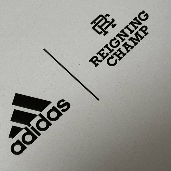 Adidas Reigning Champ ultra boost - Picture 1 of 11